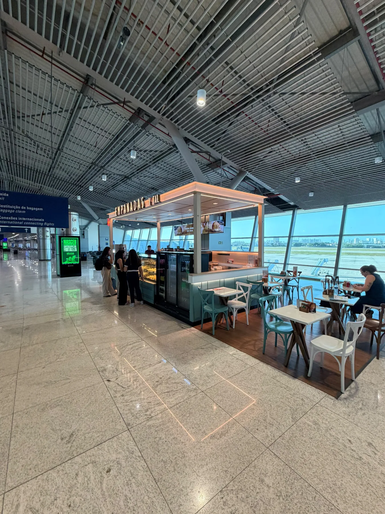Empanadas — operação em área aeroportuária